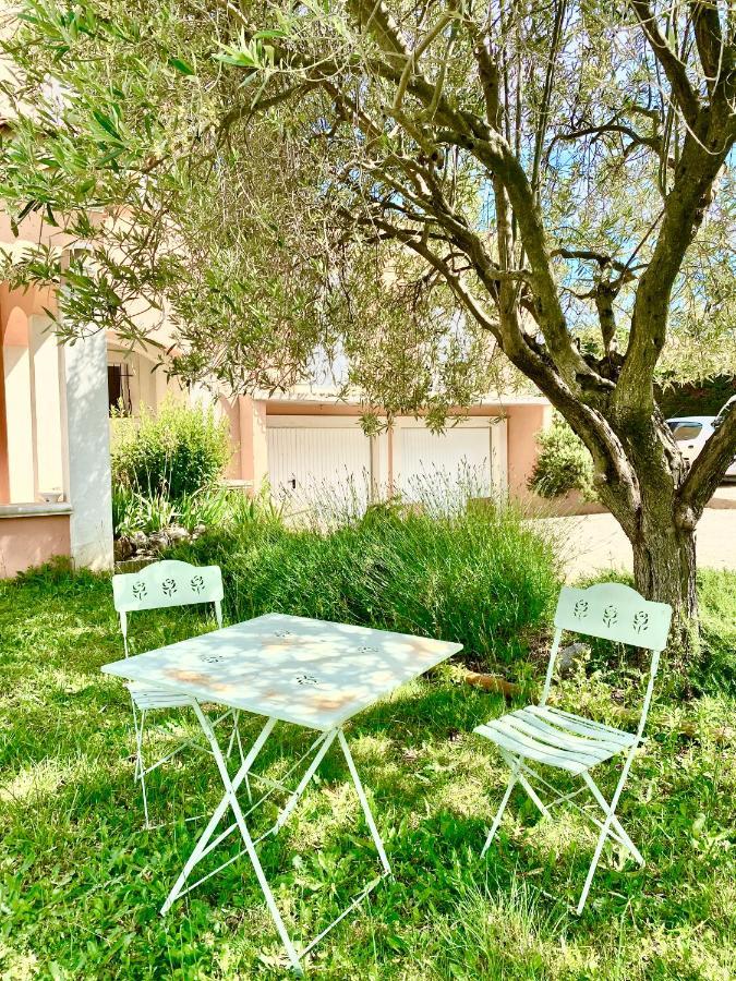 Villa Et Maisonnette Provencales Carpentras Dış mekan fotoğraf